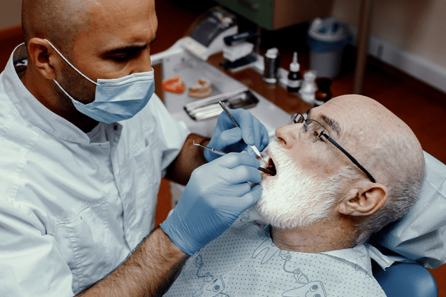 Dental-Implants
